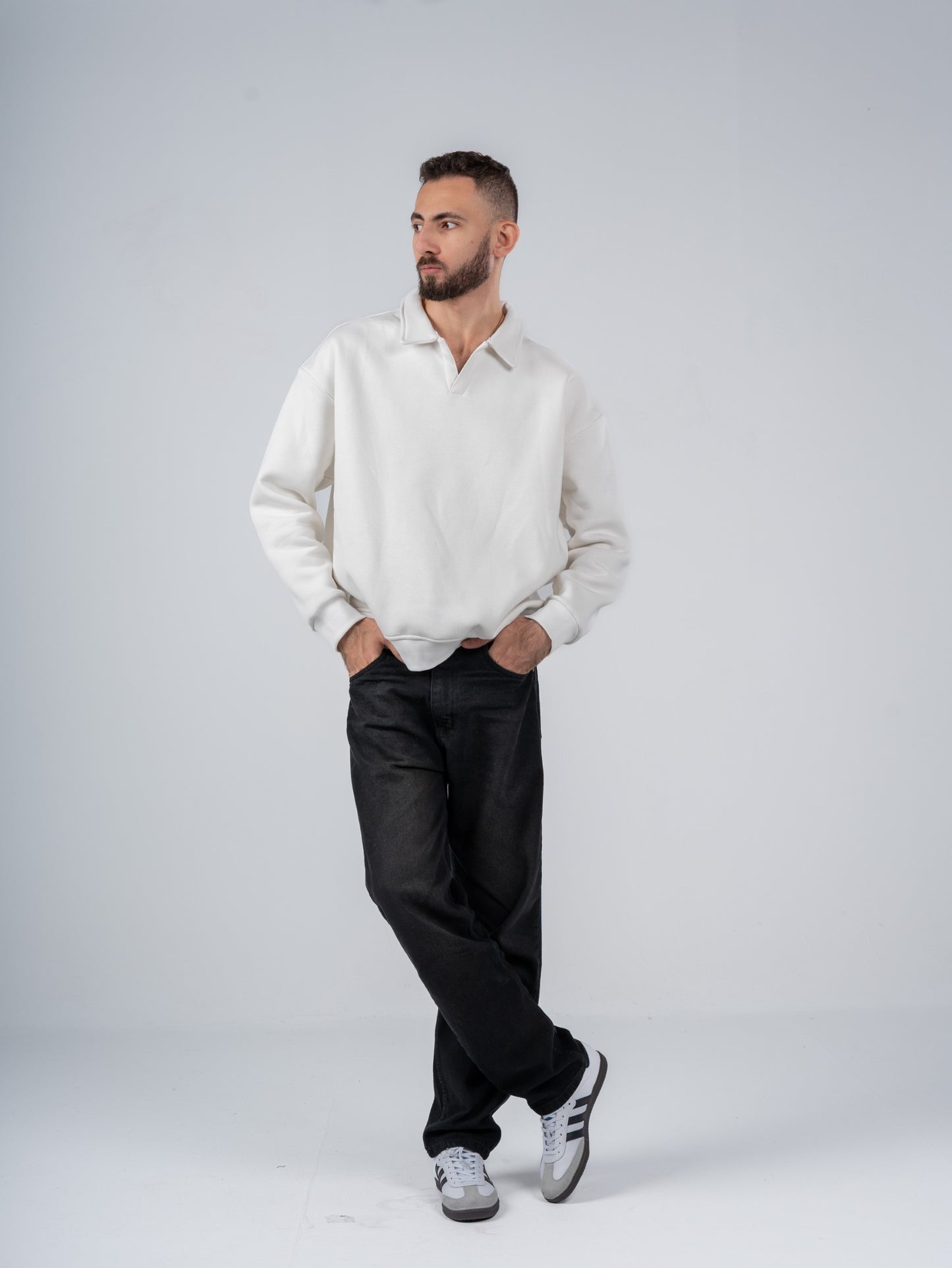 WHITE POLO SWEATSHIRT