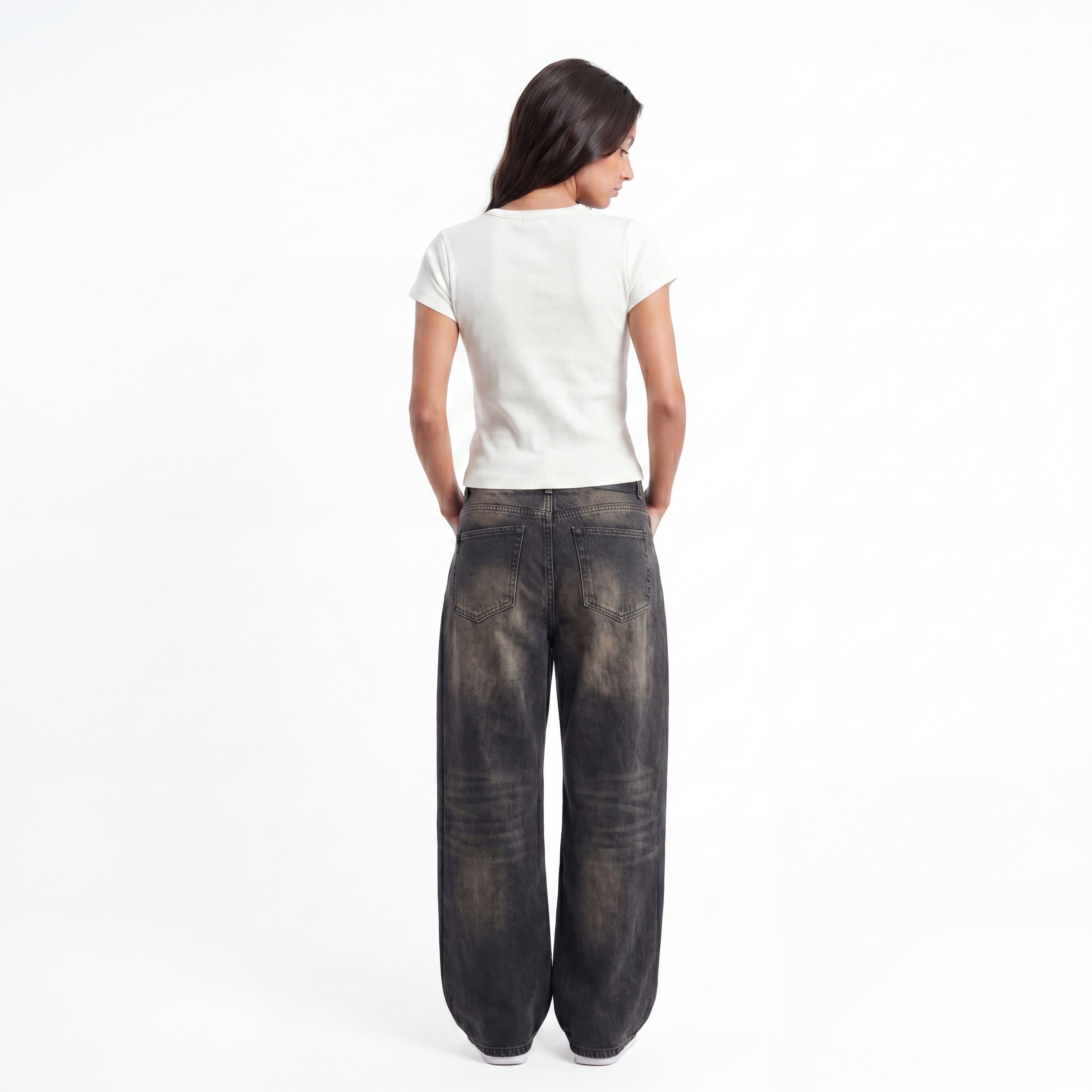 WHITE RIB BUTTON TOP