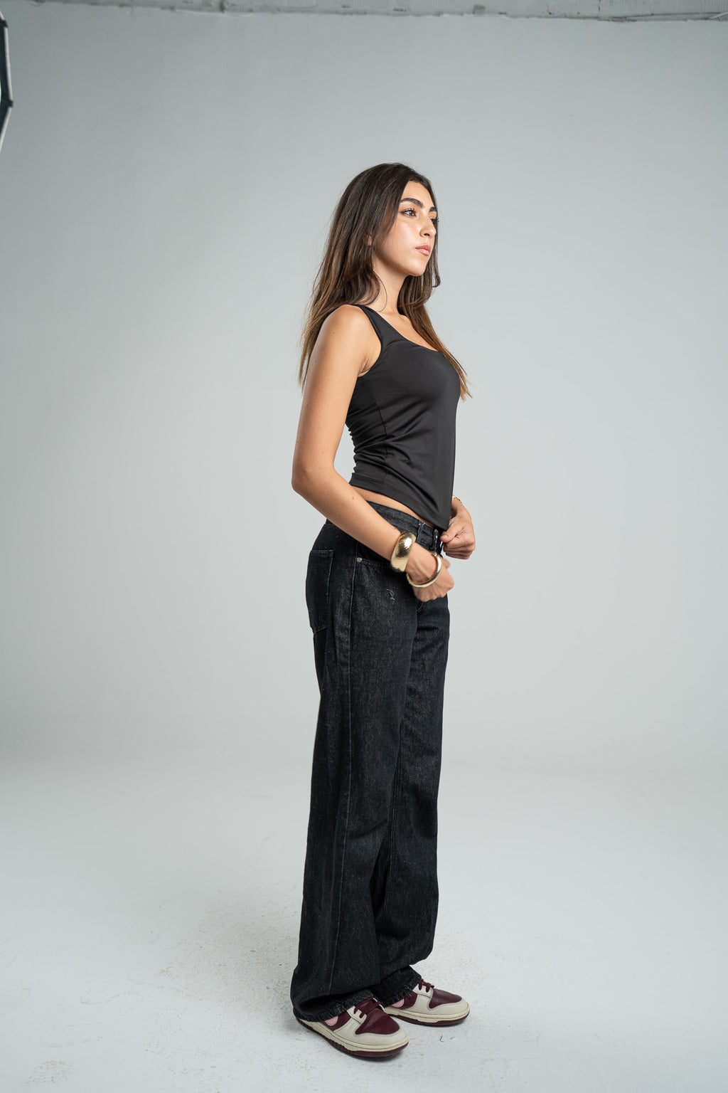 BLACK TANK TOP MICROFIBER WIDE NECK