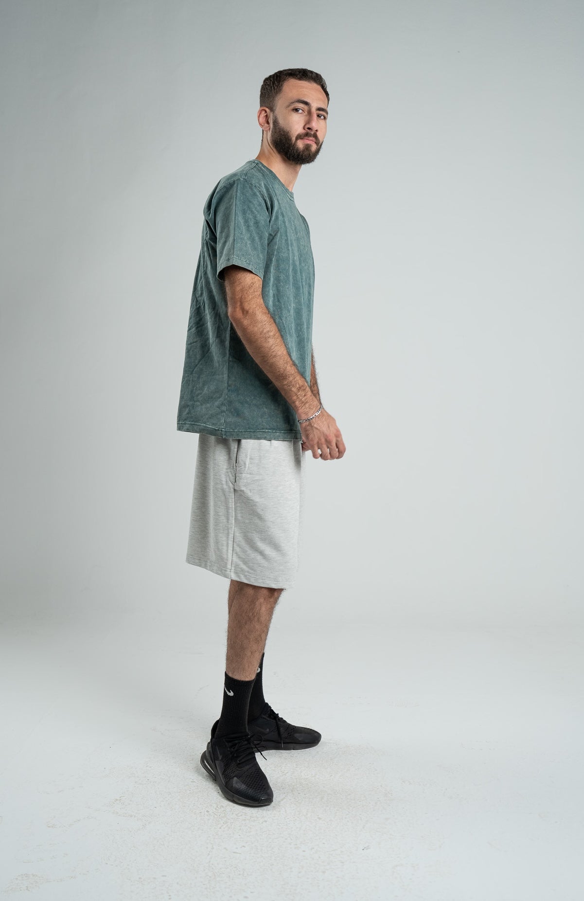 OLIVE WASHED OVERSIZED HEAVY WEIGHT T-SHIRT