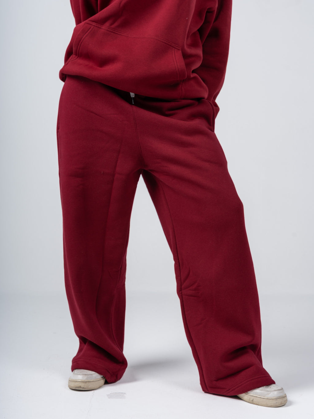 BURGUNDY WIDE LEG SWEATPANTS