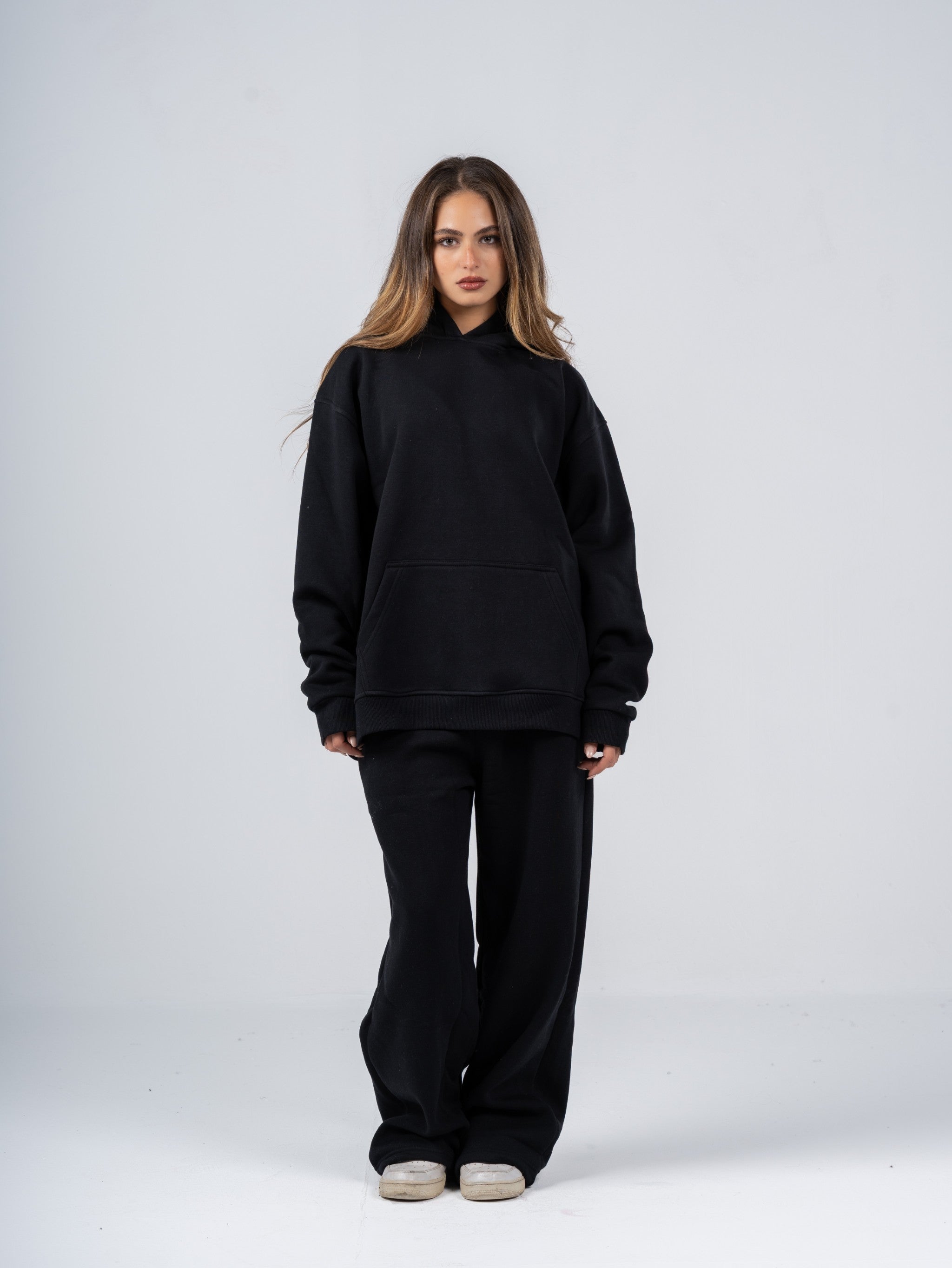 BLACK WIDE LEG SWEATPANTS
