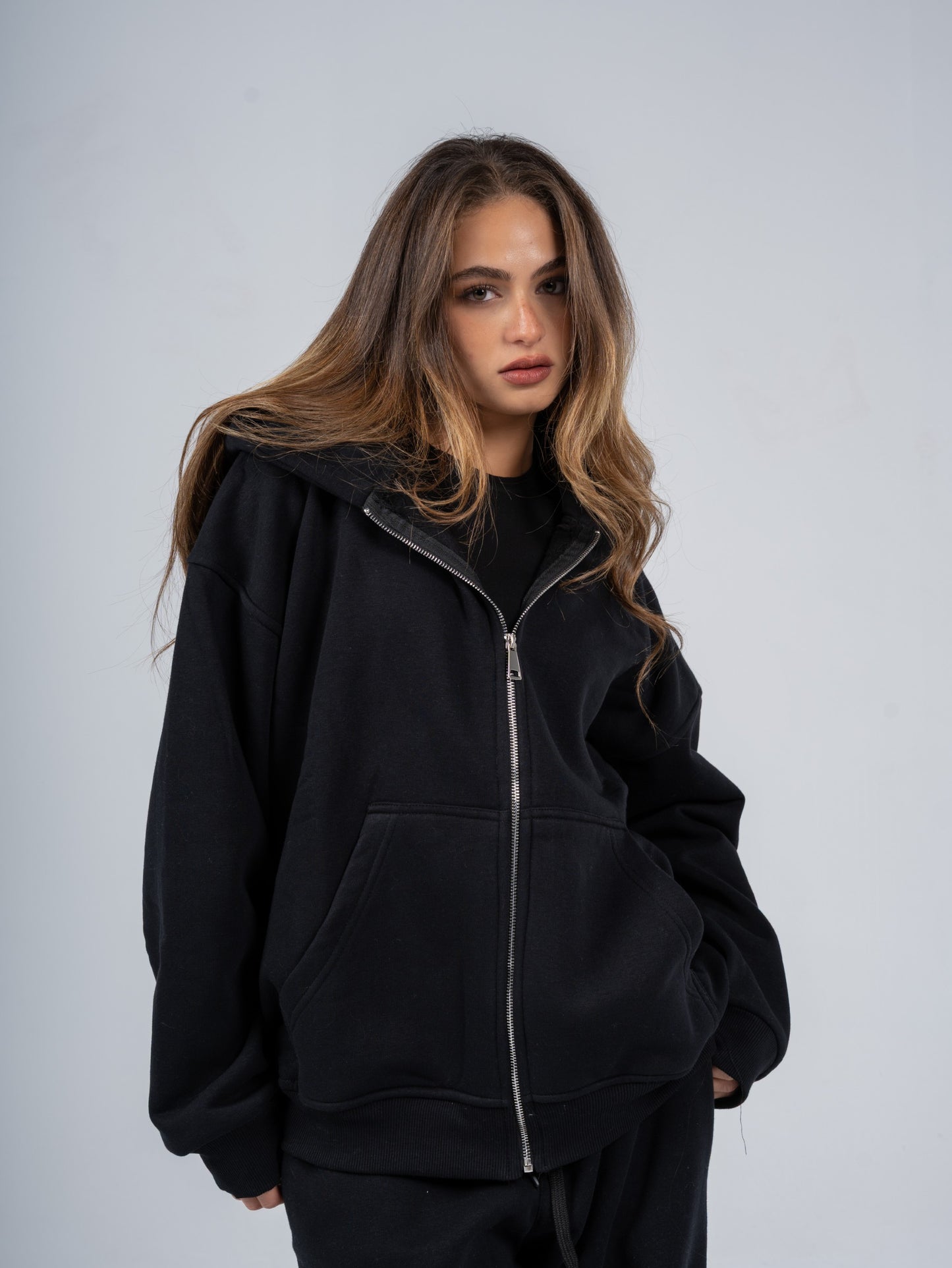 BLACK ZIP UP HOODIE