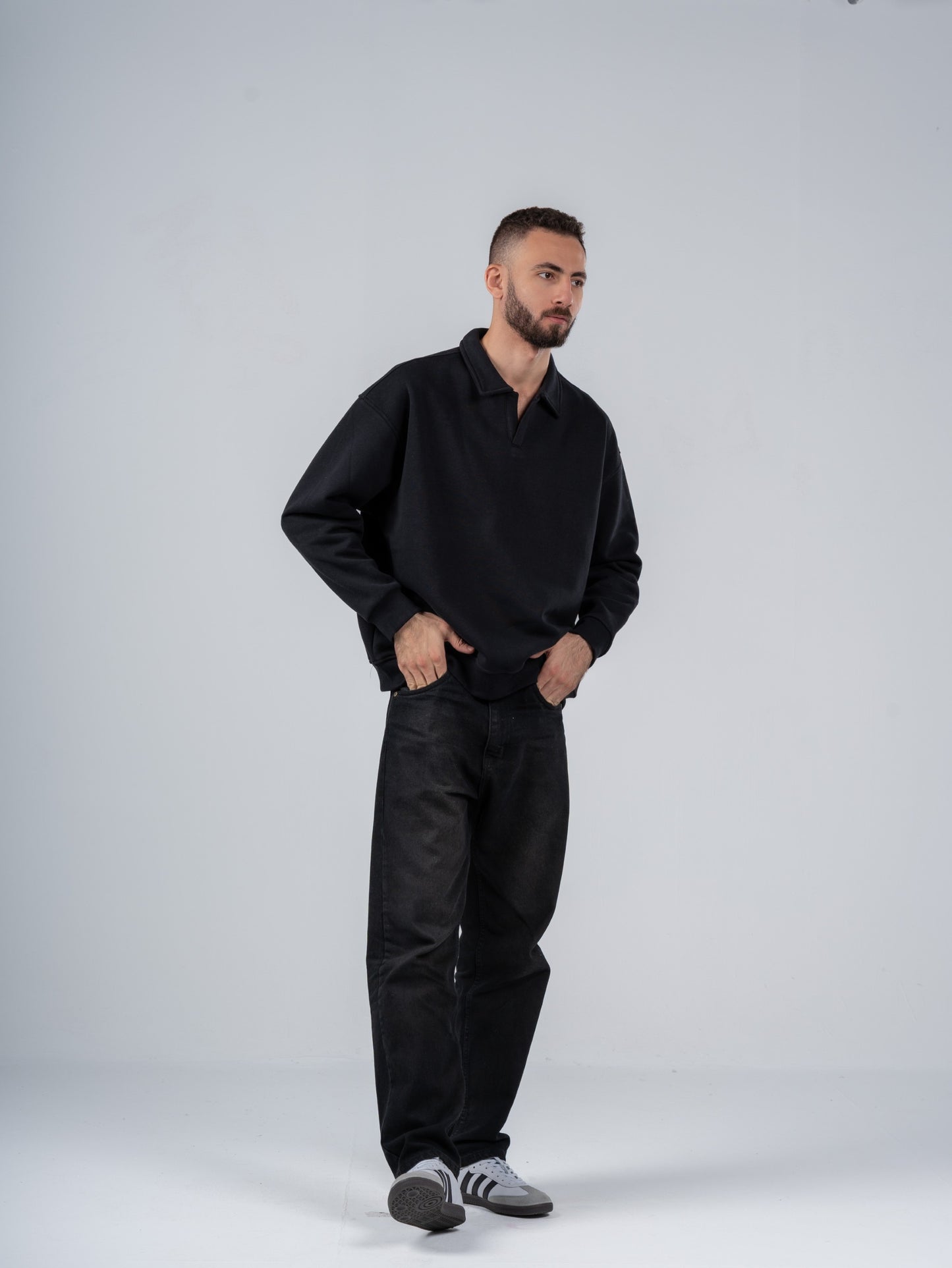 BLACK POLO SWEATSHIRT