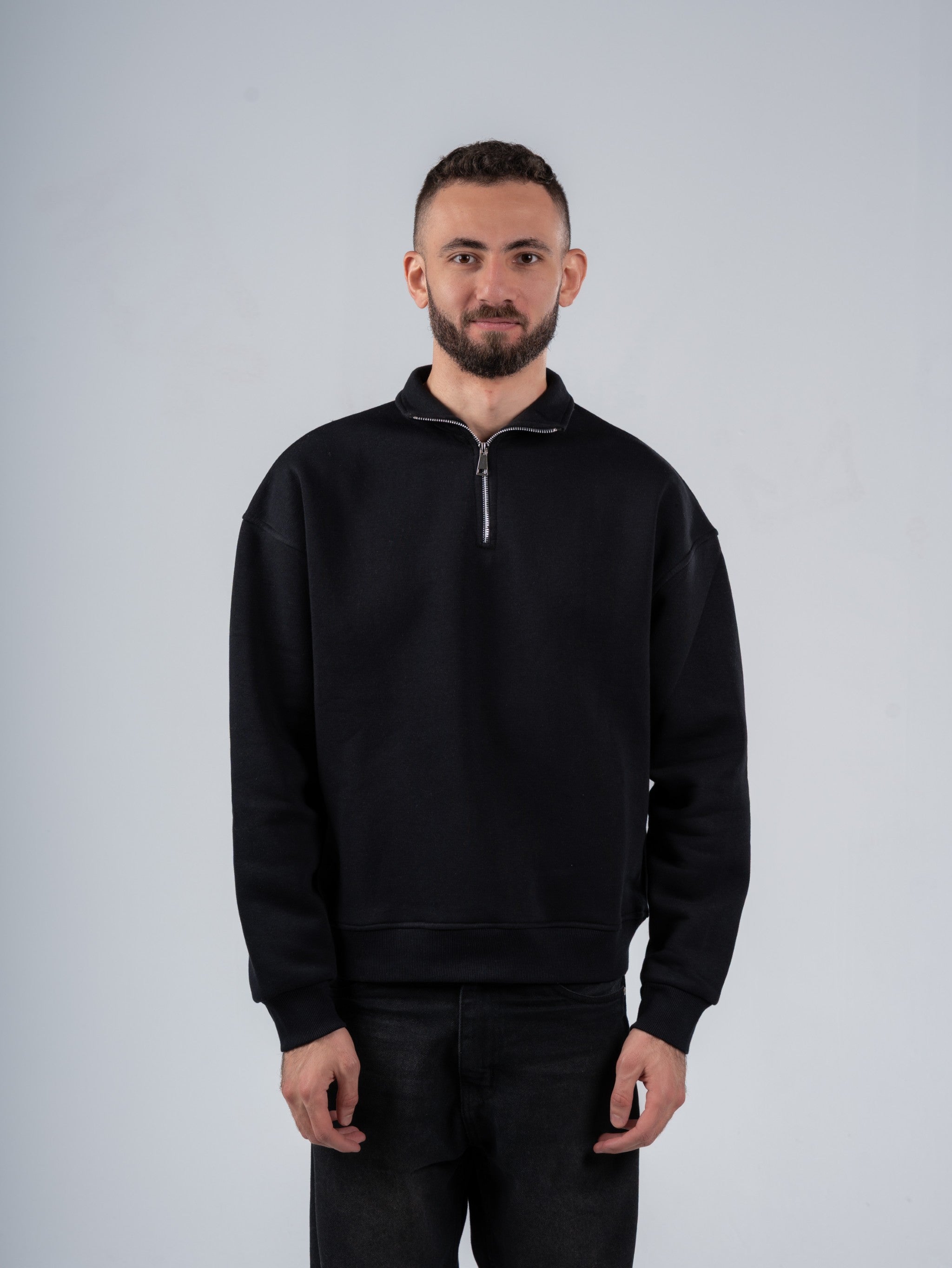 BLACK QUARTER-ZIP SWEATSHIRT