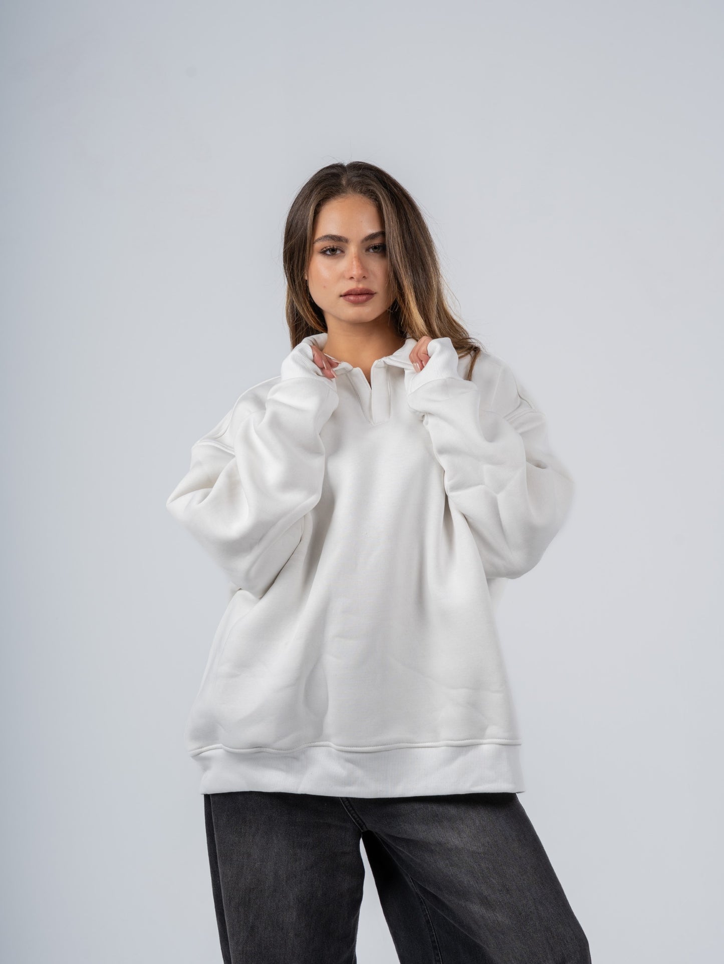 WHITE POLO SWEATSHIRT