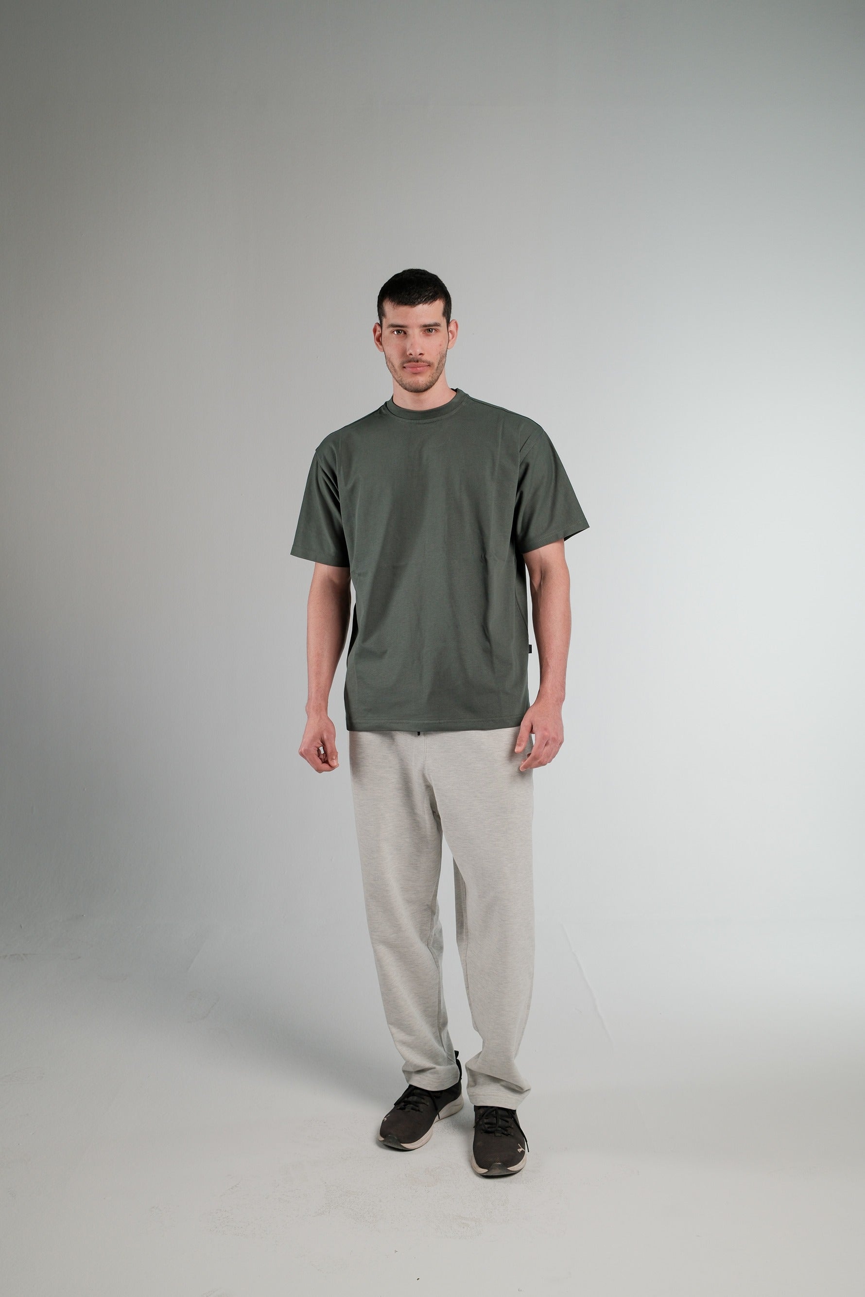 OLIVE RELAXED FIT T-SHIRT HEAVY WEIGHT