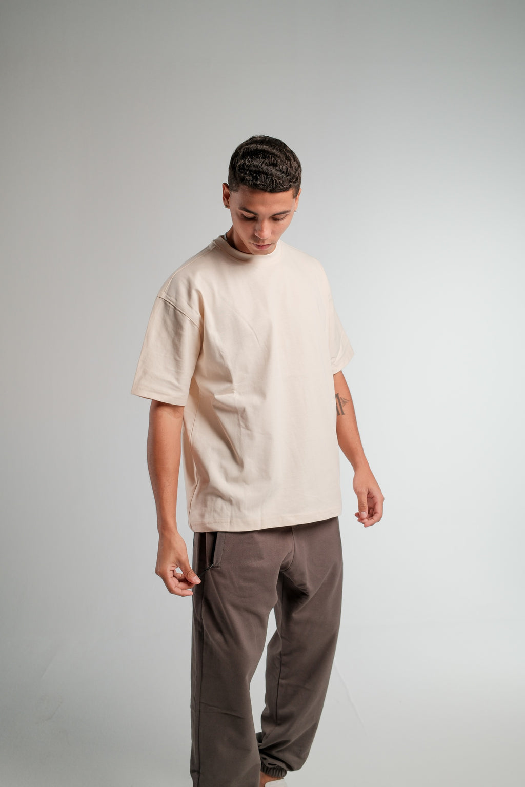 BEIGE OVERSIZED T-SHIRT HEAVY WEIGHT