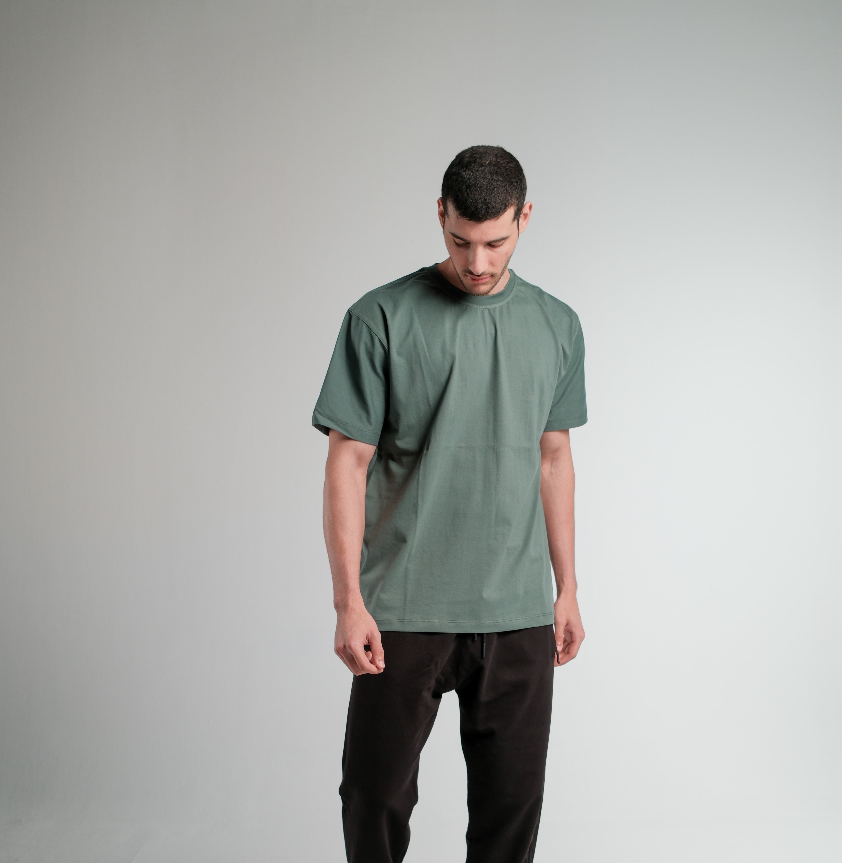 OLIVE REGULAR FIT T-SHIRT