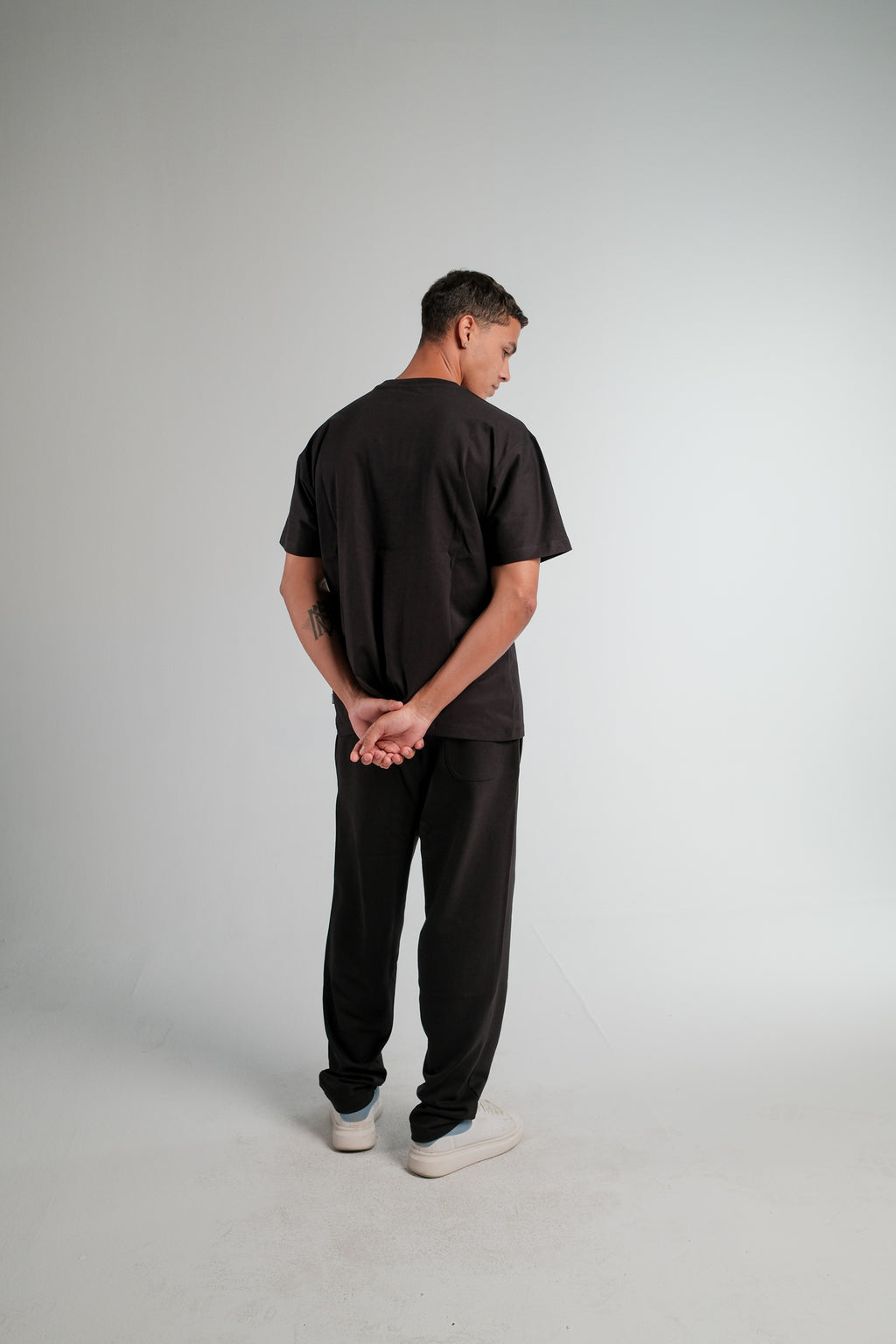 BLACK RELAXED FIT T-SHIRT HEAVY WEIGHT