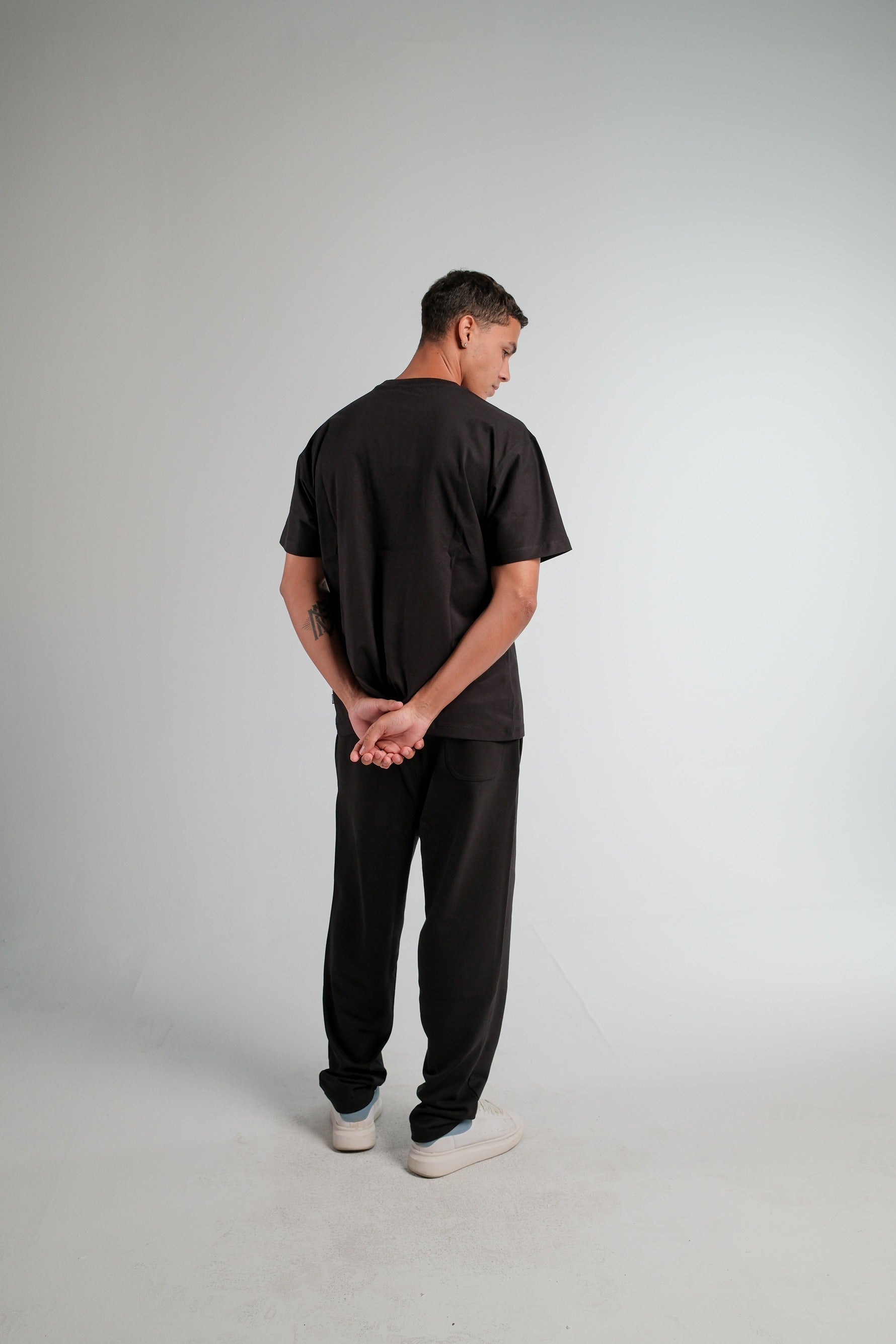 BLACK RELAXED FIT T-SHIRT HEAVY WEIGHT