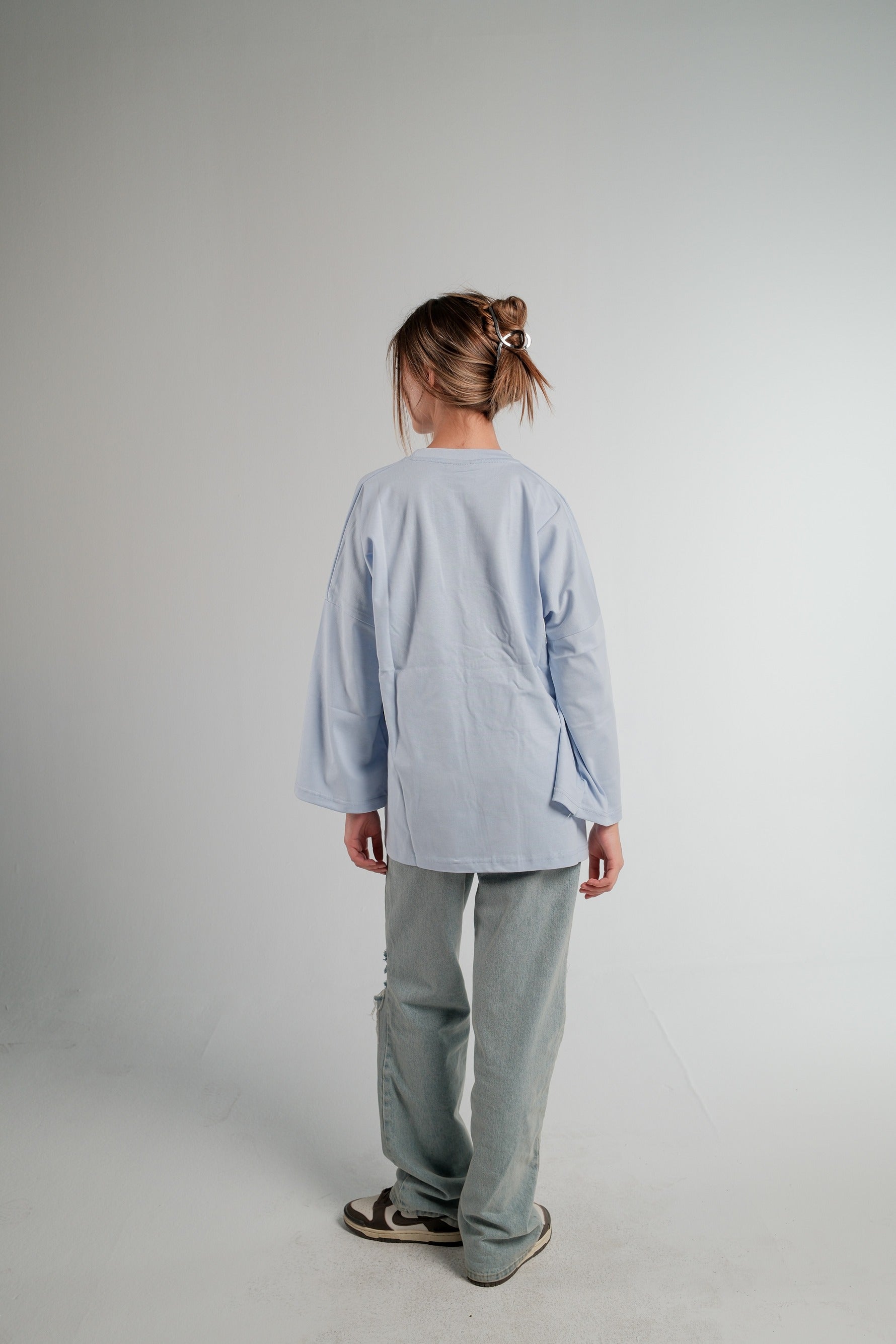 BABY BLUE LONG SLEEVE OVERSIZED T-SHIRT – Essenz