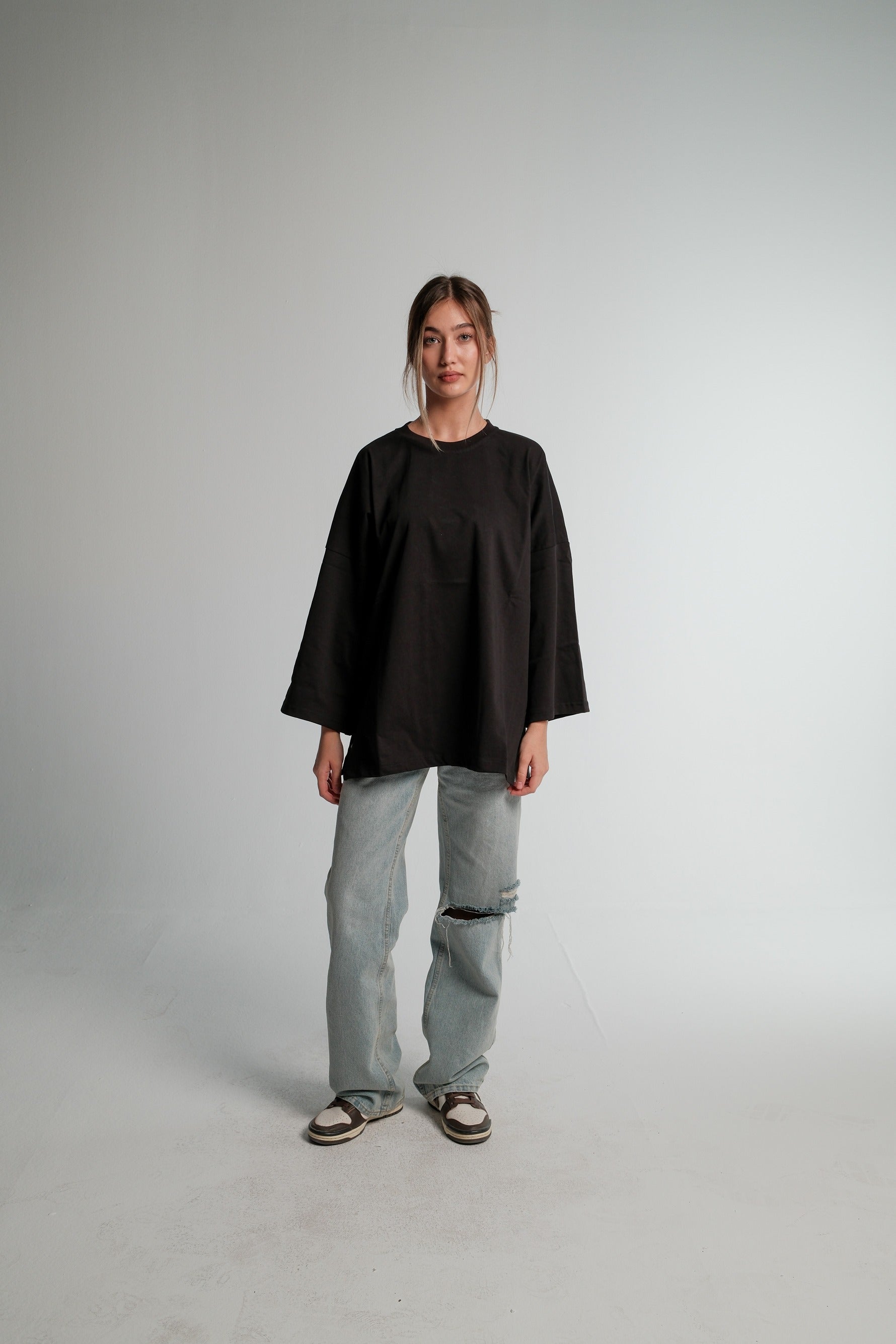 BLACK LONG SLEEVE OVERSIZED T-SHIRT