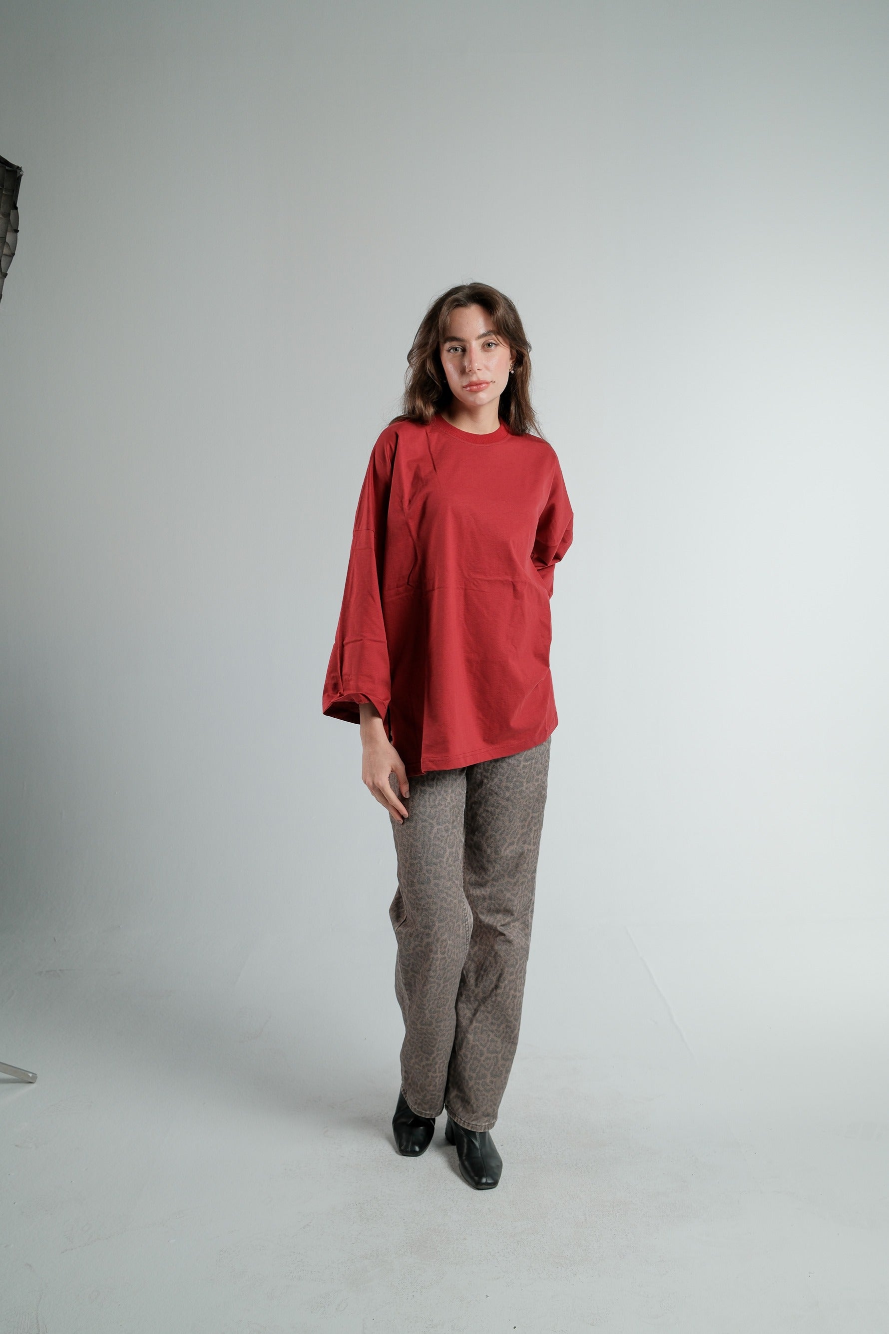 BURGUNDY LONG SLEEVE OVERSIZED T-SHIRT