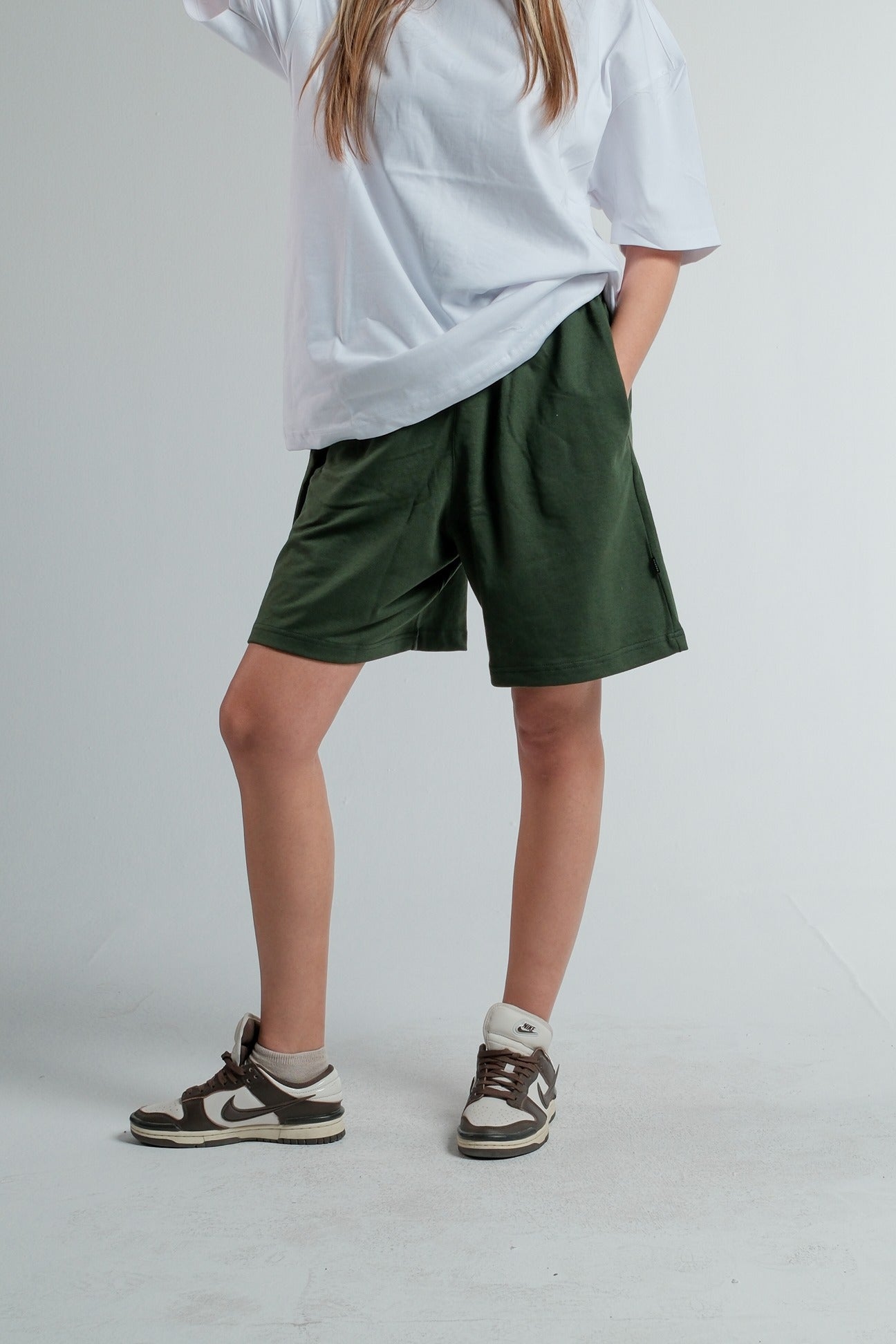 GREEN SWEATSHORT