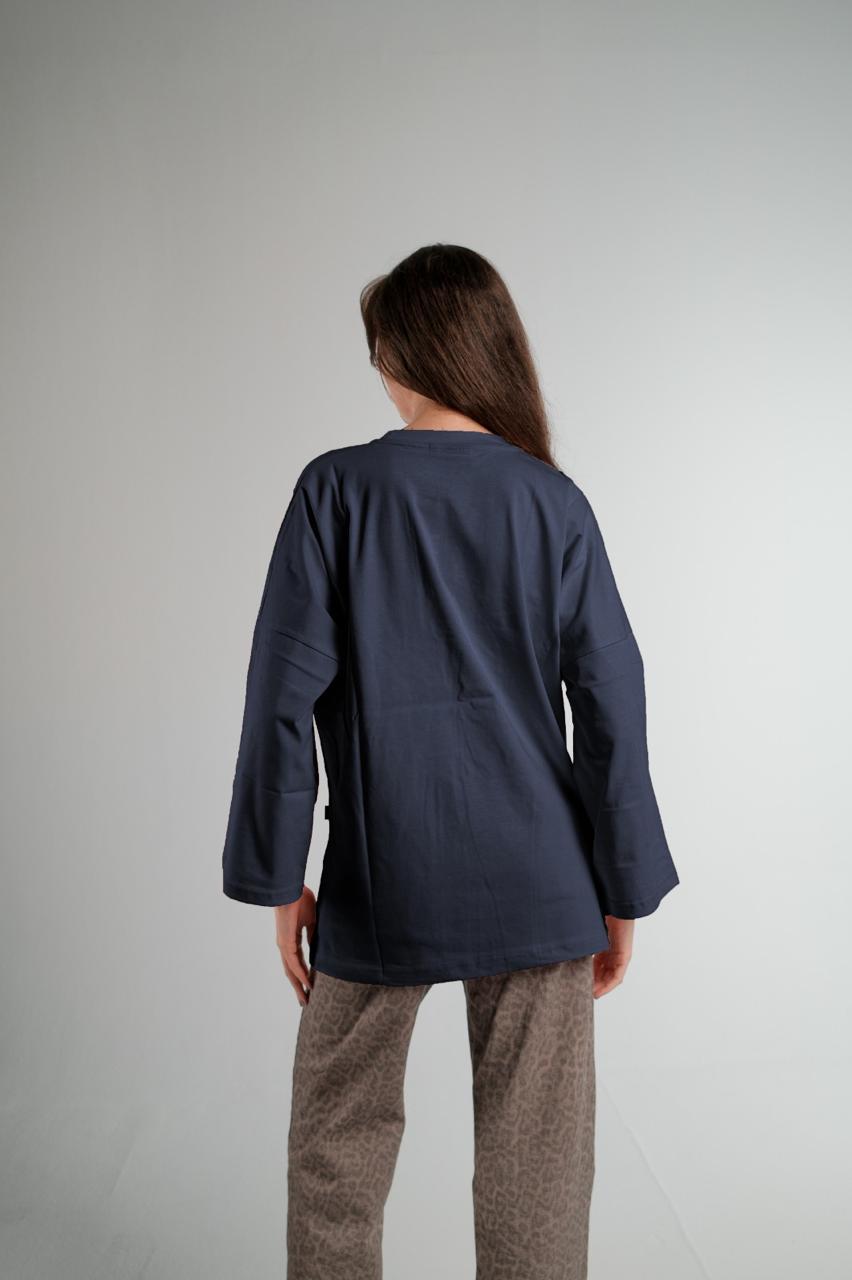 NAVY LONG SLEEVE OVERSIZED T-SHIRT
